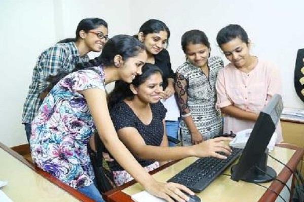 सीबीएसई की 12वीं परीक्षाओं को लेकर छात्र चिंता ग्रस्त