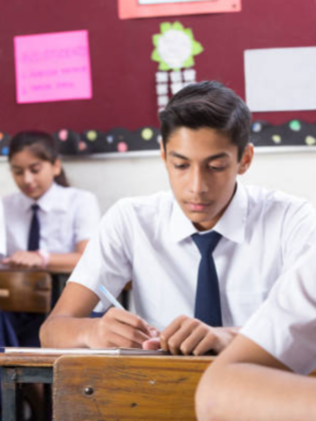 Simple Tips to Score Good in CBSE Class 10 Hindi Board Exam