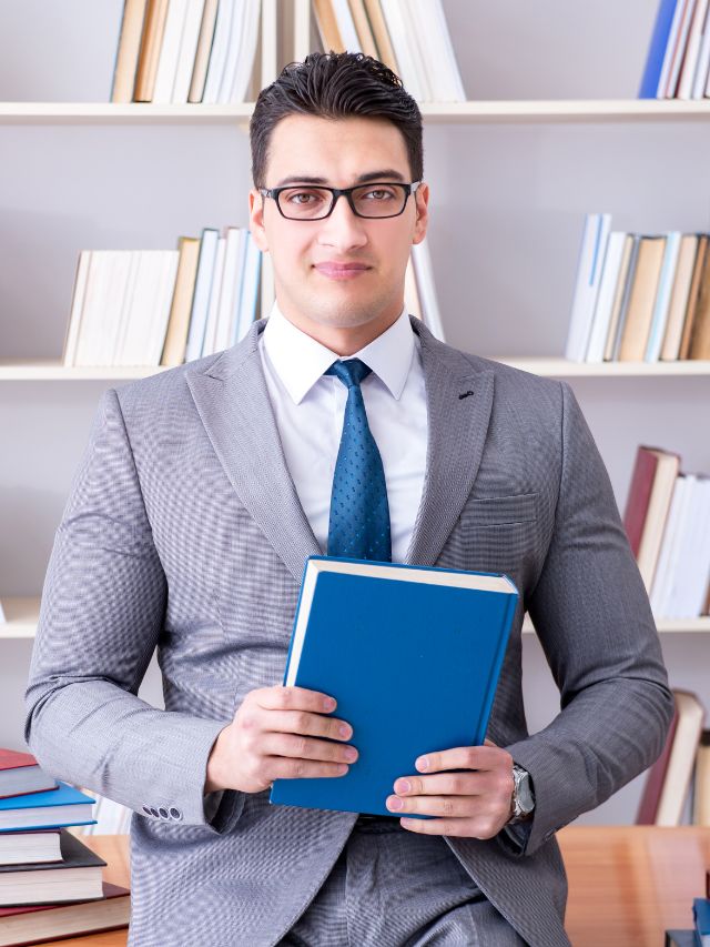 Executive MBA (EMBA): What You Need to Know