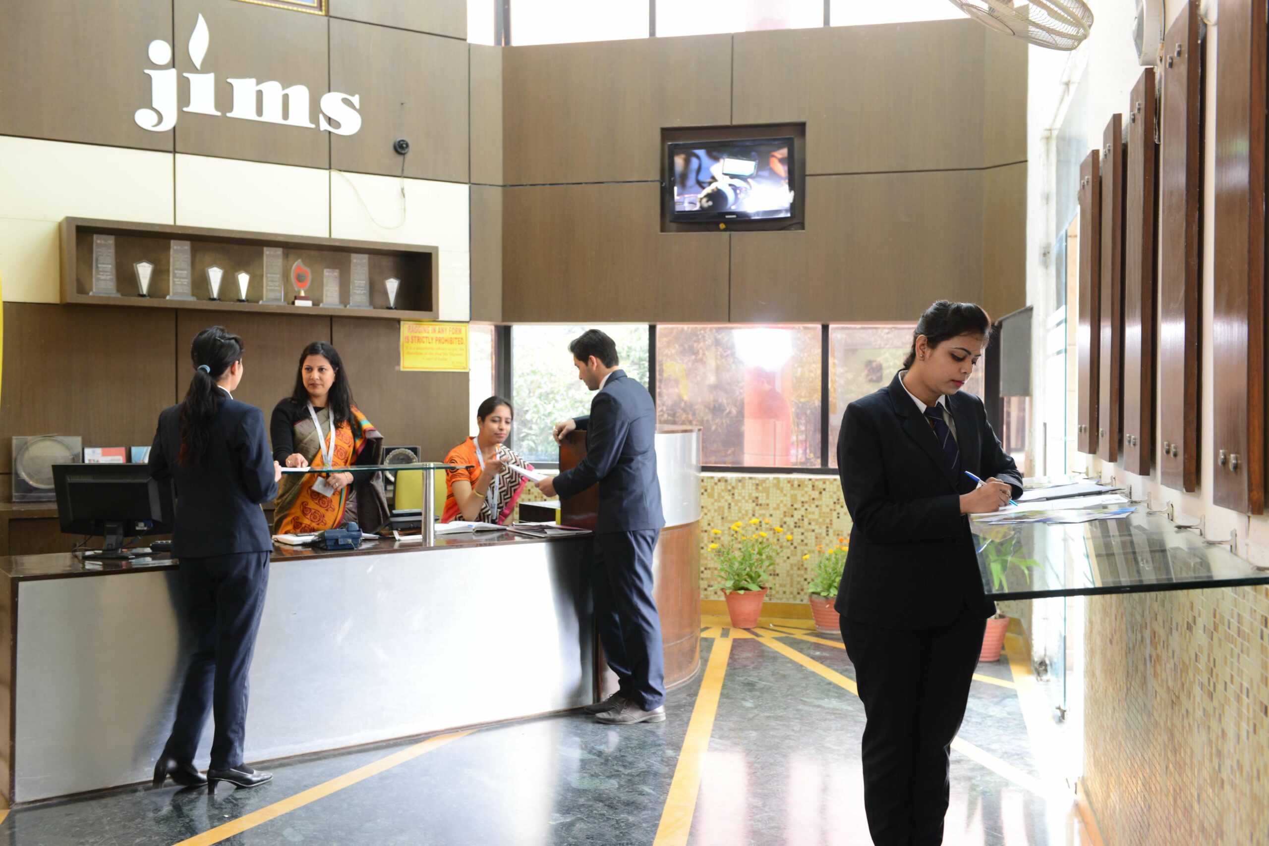 Top 20 BBA Colleges in Delhi NCR