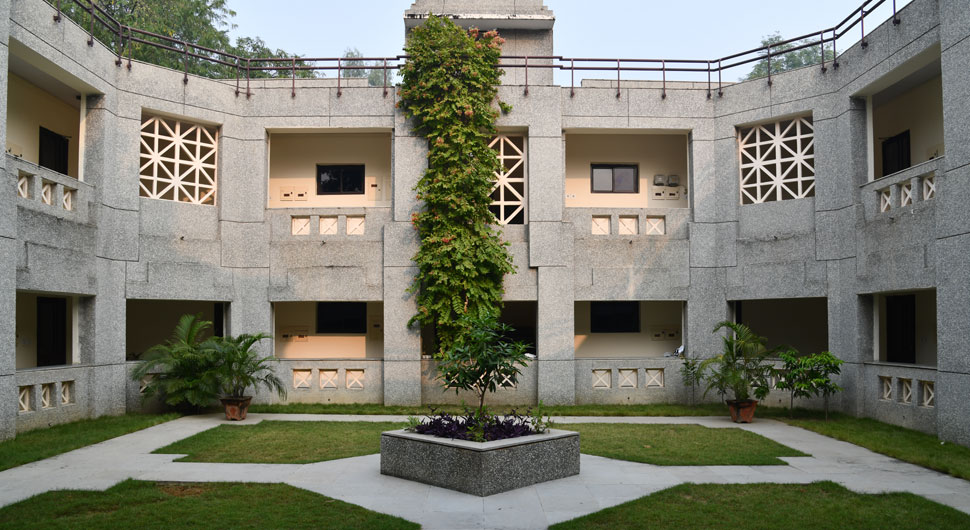 IIM Lucknow invites applications for great bMBA course