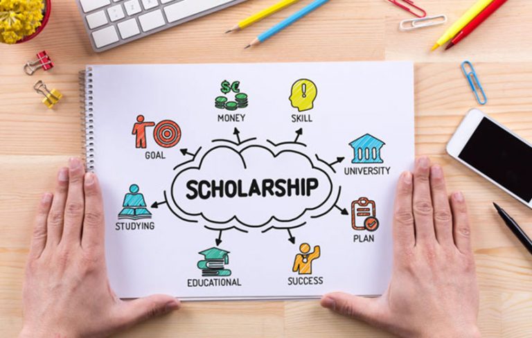 Top 20 scholarships Colleges in India Latest List 2023