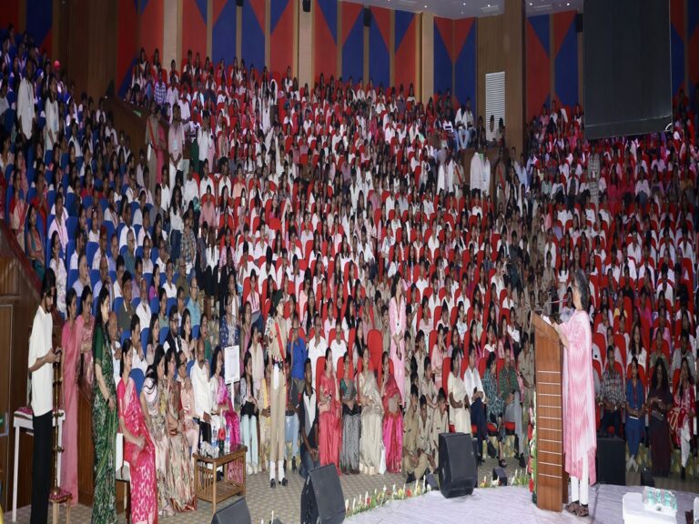 Sharda University Conducts Great Satsang, Stresses Importance of Positiveness in Life