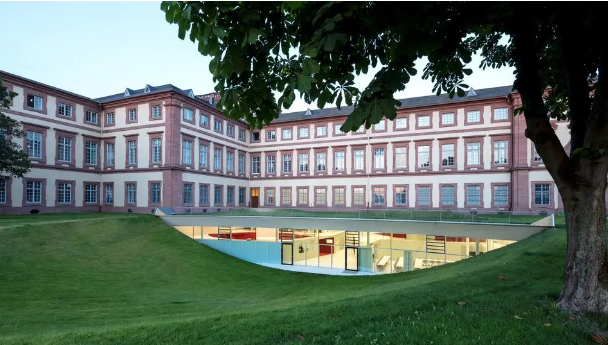 Mannheim Business School