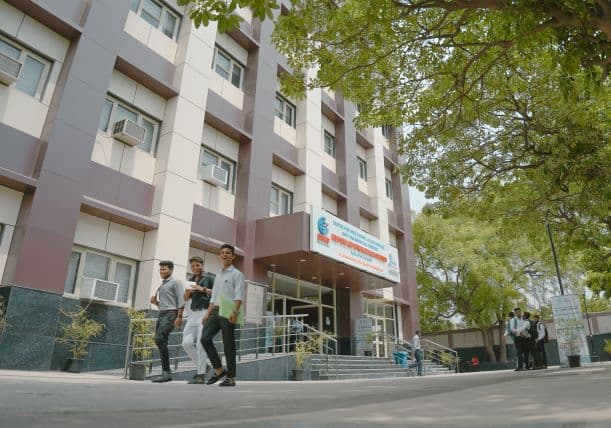 DSEU 2024 Increases Fees for Bachelor of Optometry and Other Courses; Revokes SC, ST, and EWS Concessions DSEU 2024 Increases Fees for Bachelor of Optometry and Other Courses; Revokes SC, ST, and EWS Concessions