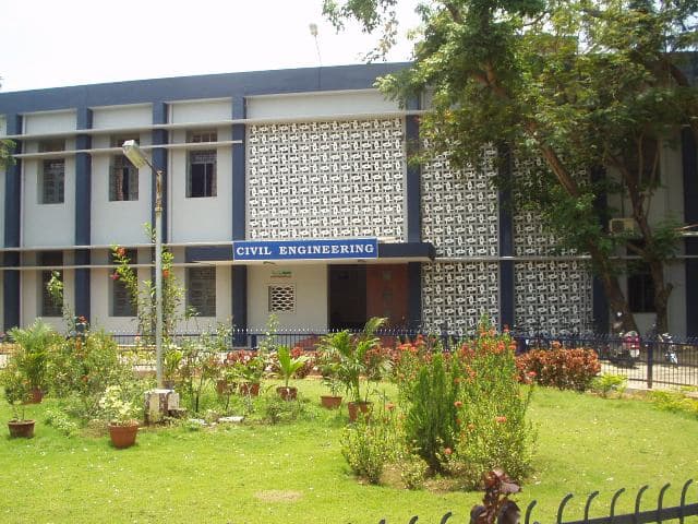 Top 20 Civil Engineering colleges in Tamil Nadu