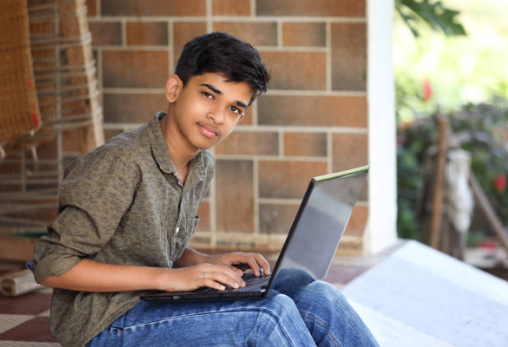 Aicte's One Student, One Laptop Yojana Accessing Education Access For Low Income Students.....