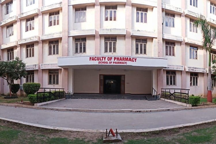 Top 20 Pharmacy Colleges in Gujarat: Nurturing Future Pharmacists Top 20 Pharmacy Colleges in Gujarat: Nurturing Future Pharmacists