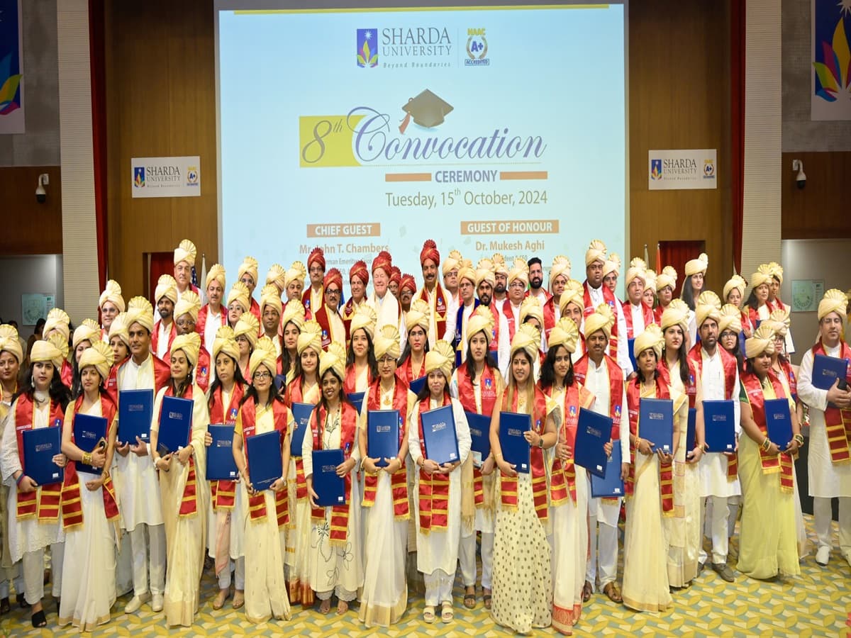 Sharda University conducts great 8th convocation day Sharda University conducts great 8th convocation day