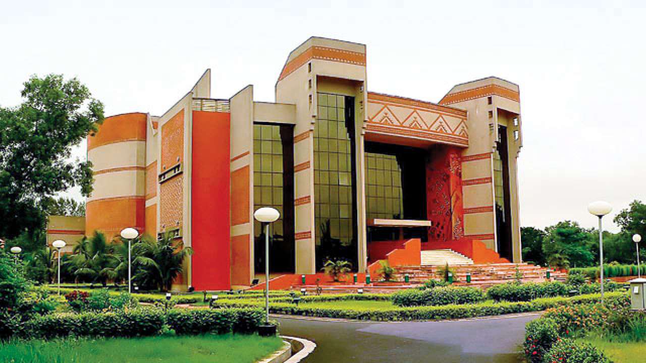 Top 10 MBA colleges in India