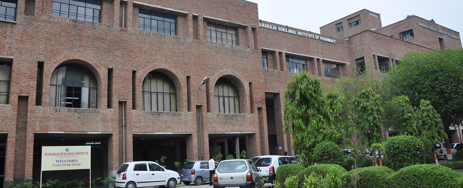 Top 20 BBA Colleges in Delhi NCR